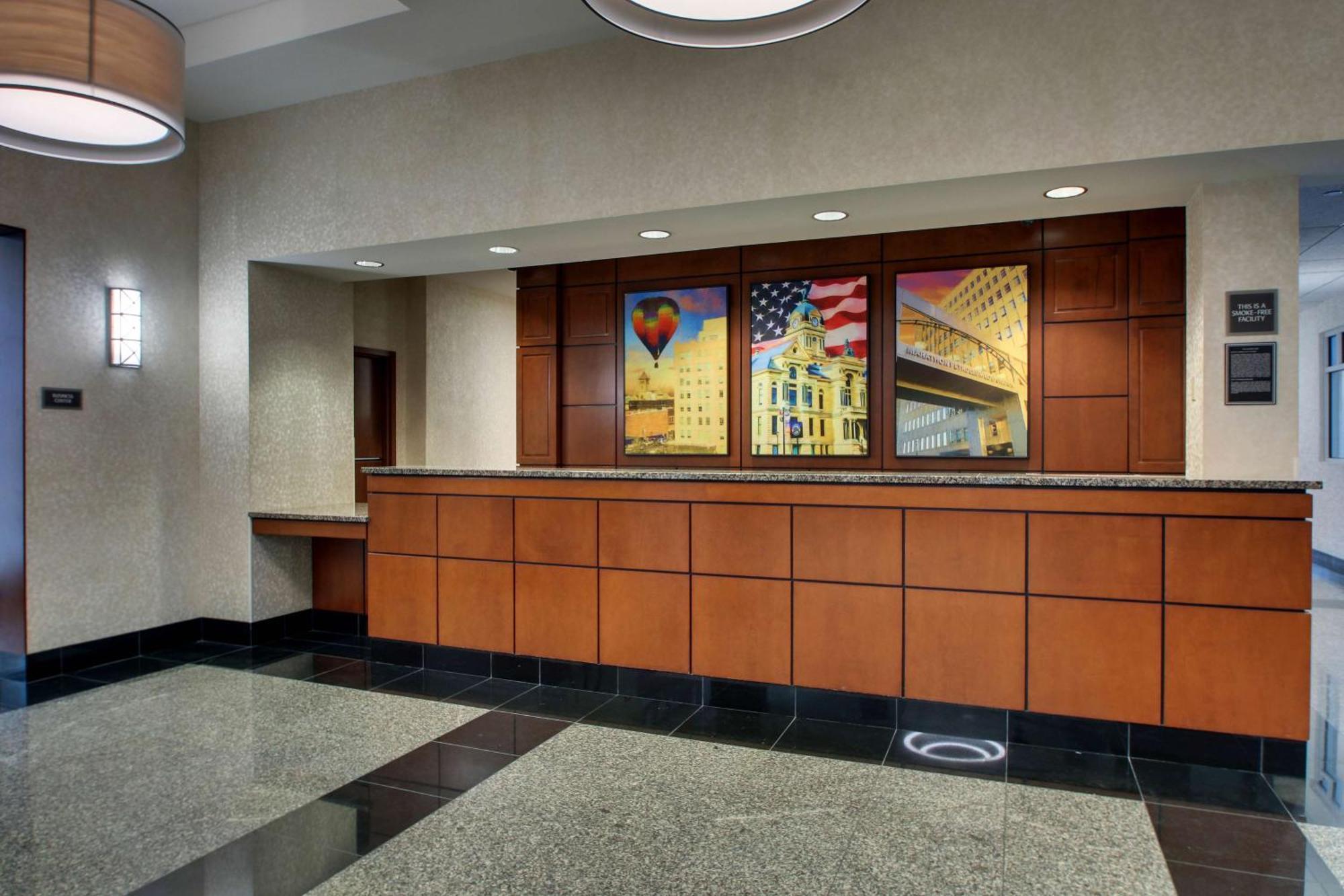 Drury Inn & Suites Findlay Bagian luar foto