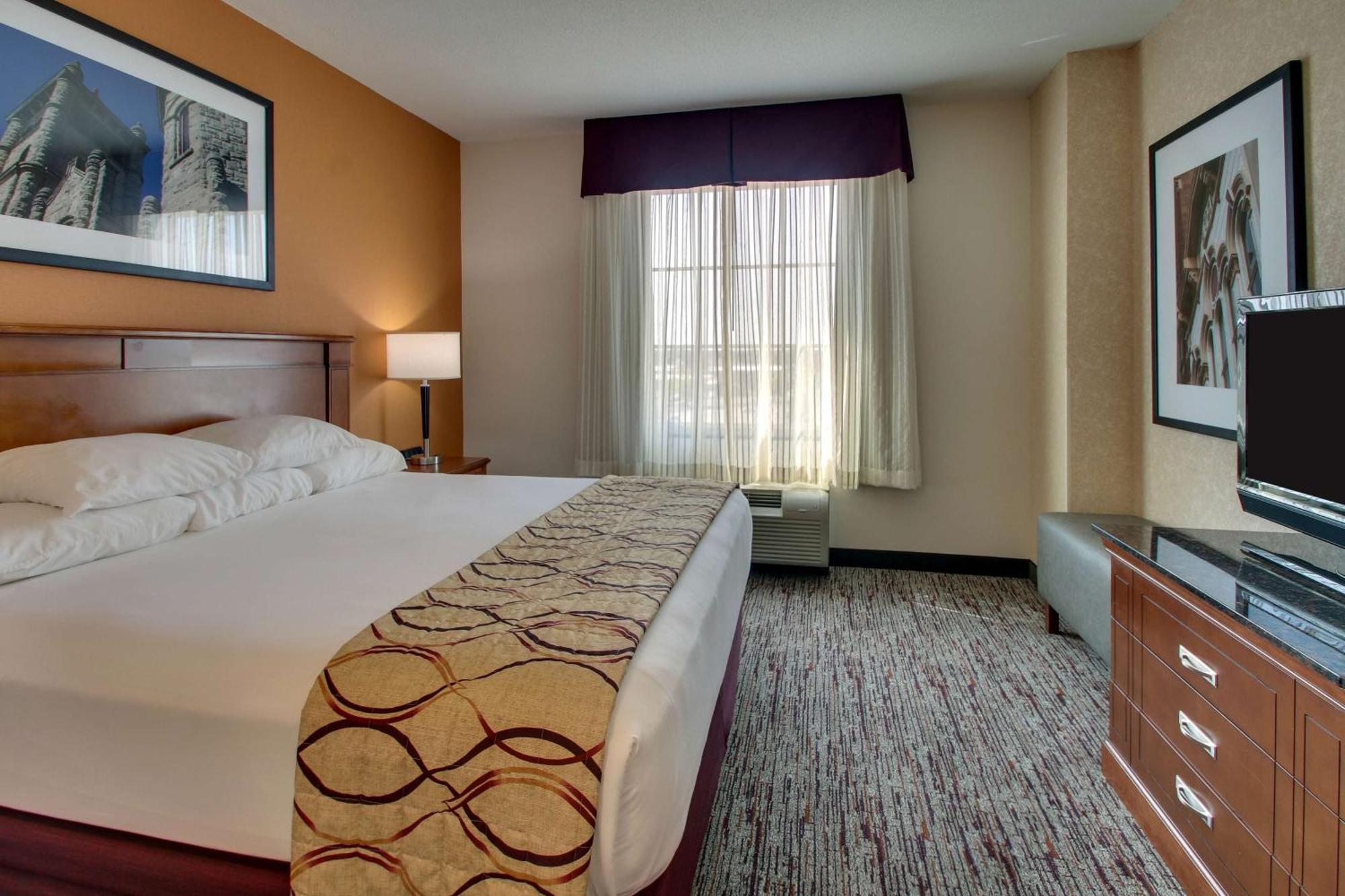 Drury Inn & Suites Findlay Bagian luar foto