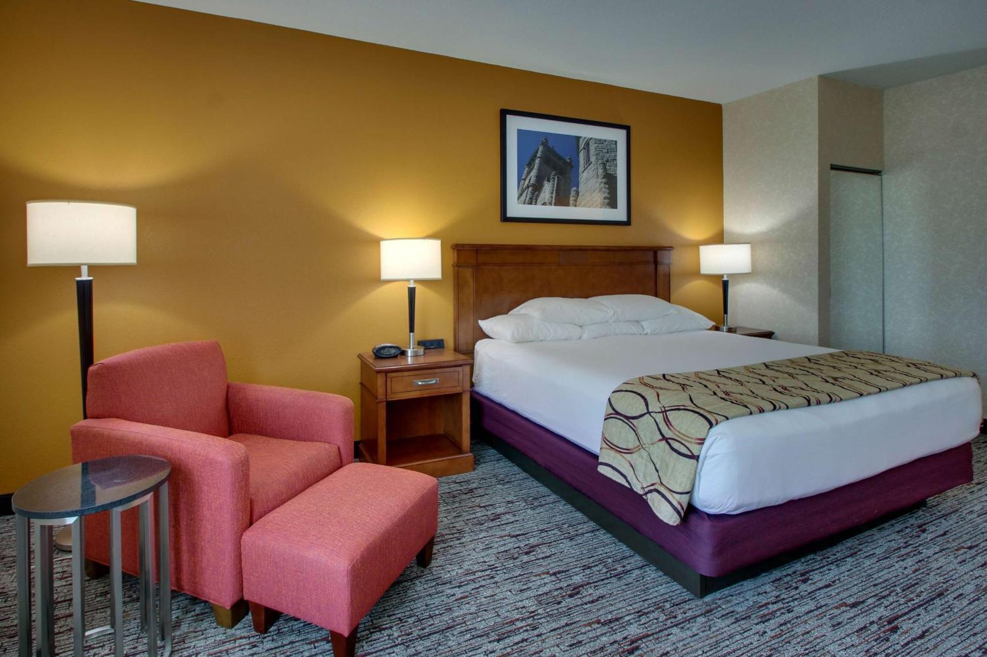 Drury Inn & Suites Findlay Bagian luar foto