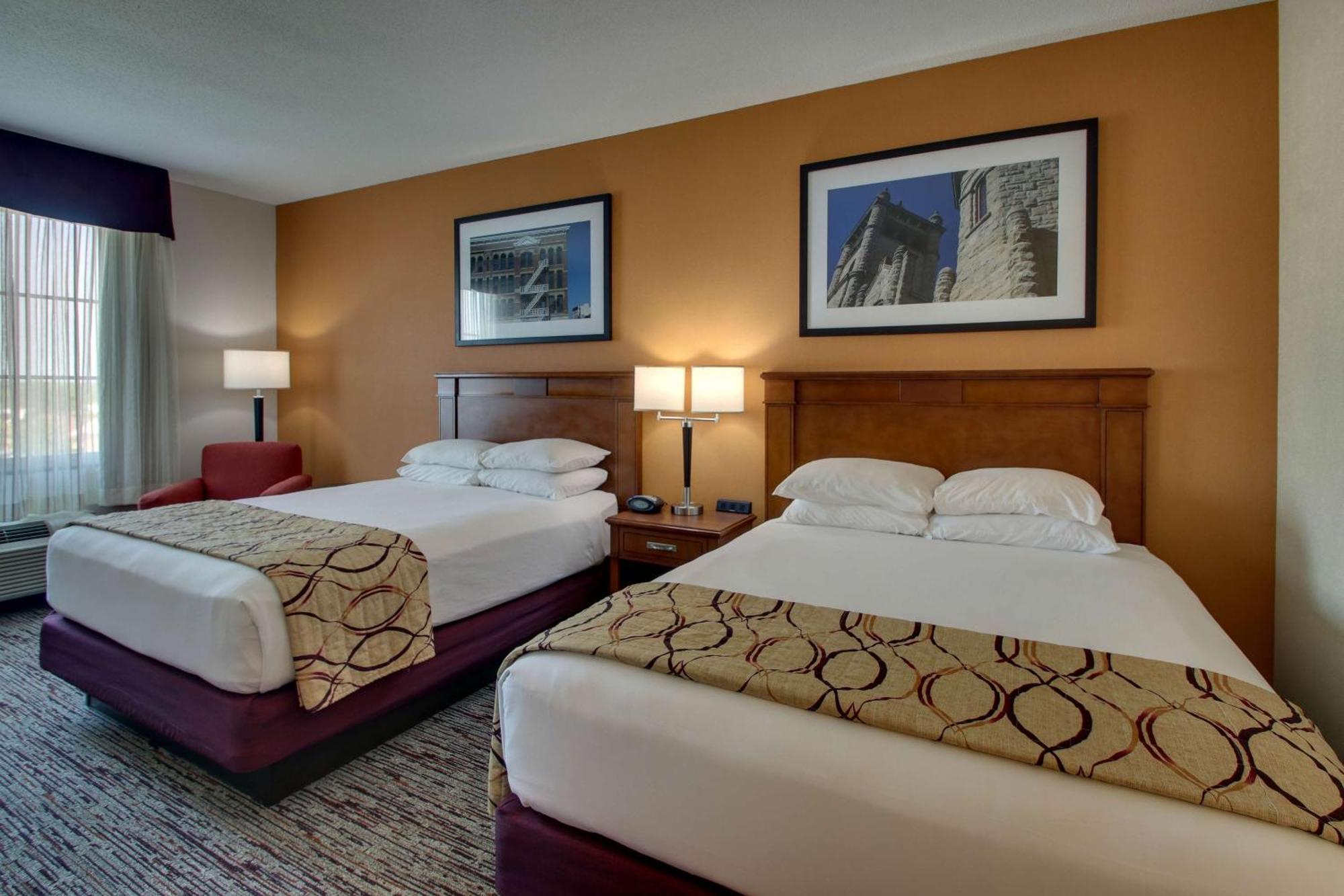 Drury Inn & Suites Findlay Bagian luar foto